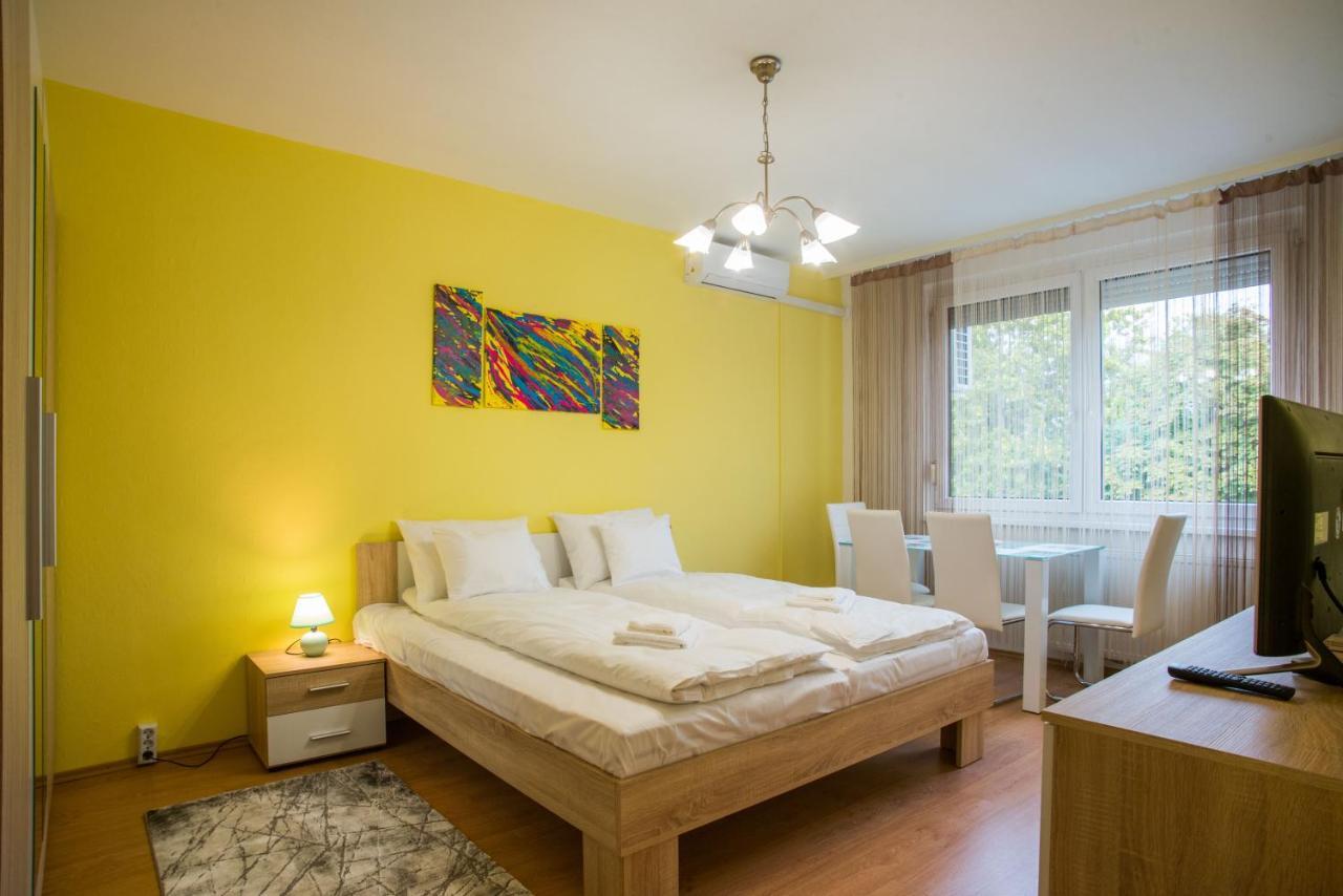 Otthon-Laksz Apartman Nyiregyhaza Bagian luar foto